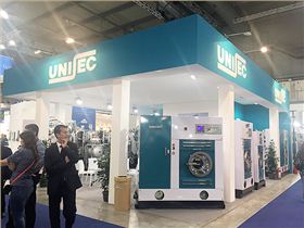 尤萨公司在意大利米兰展会现场 (1)